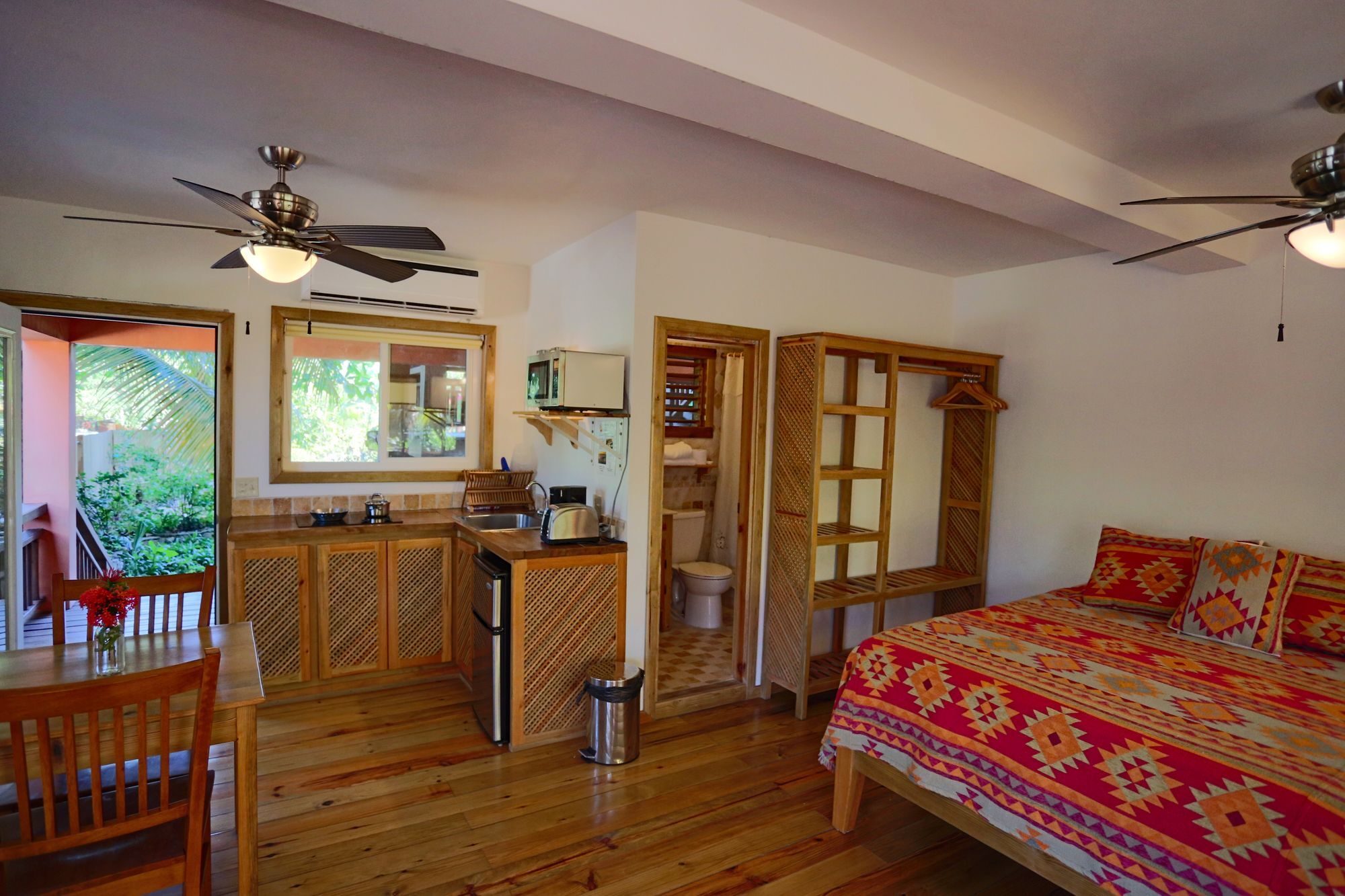 Hotel Posada Seremein ,West Bay ,Roatan 外观 照片